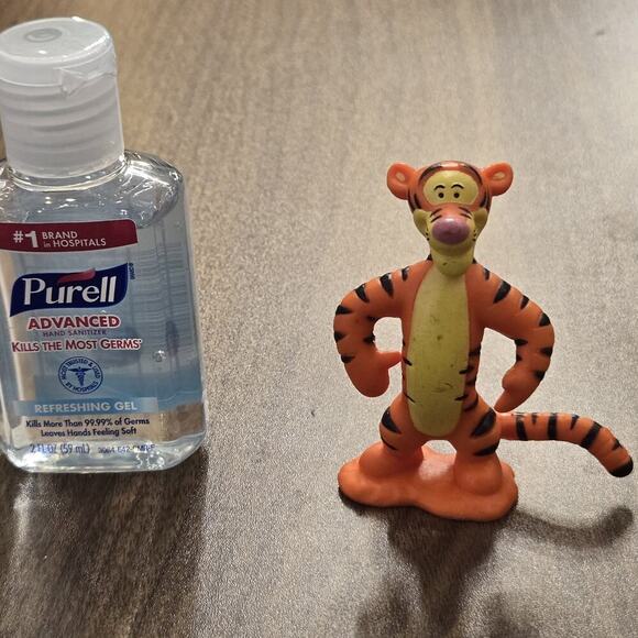 Disney Winnie the Pooh- 3" Tigger Figure - Vintage - Picture 2 of 4